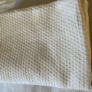 Pottery Barn Kids Diamond Matelasse Crib Skirt